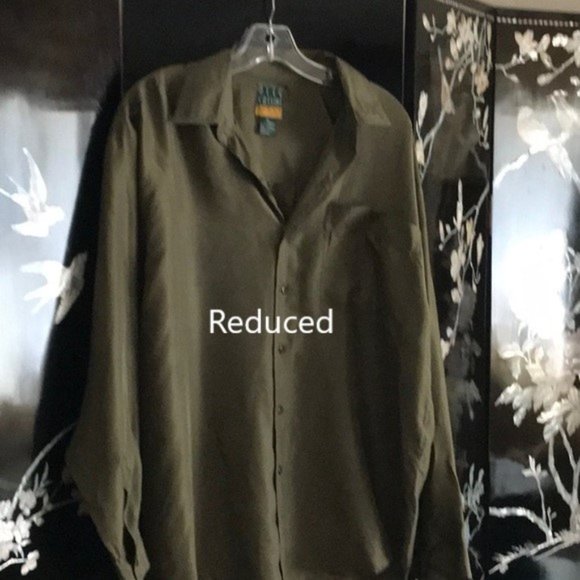 Oleg Cassini Tops - 🐢Vintage button down shirt. *New Markdown